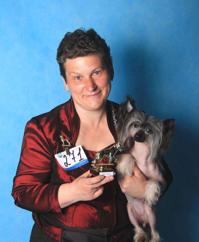 Charuyuschiy Soblazn Levadiya